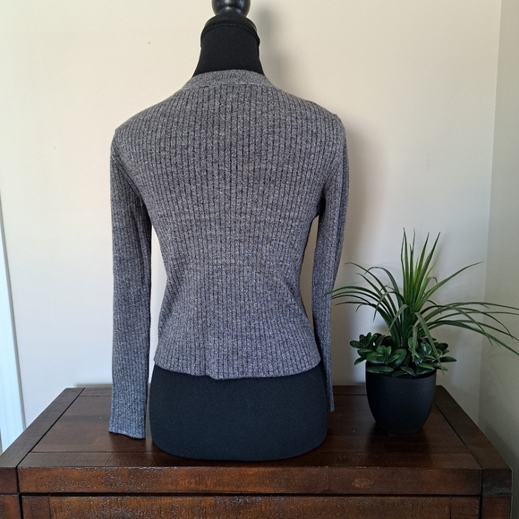 H&M Divided Sweater Women's Large Heathered Grey Ribbed Long Sleeve Top - Picture 3 of 10